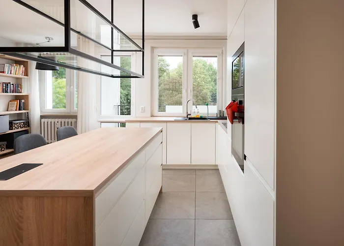 Apartamento Saska Kepa Comfy By Bookinghost