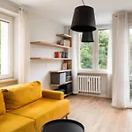 Saska Kepa Comfy By Bookinghost דירה