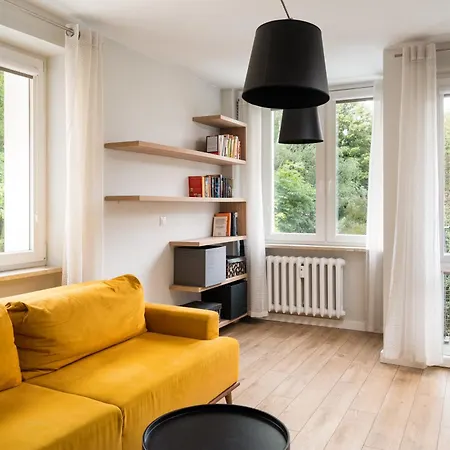 Saska Kepa Comfy Apartment