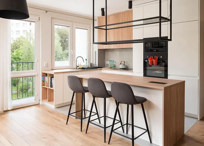 Saska Kepa Comfy By Bookinghost Warsaw