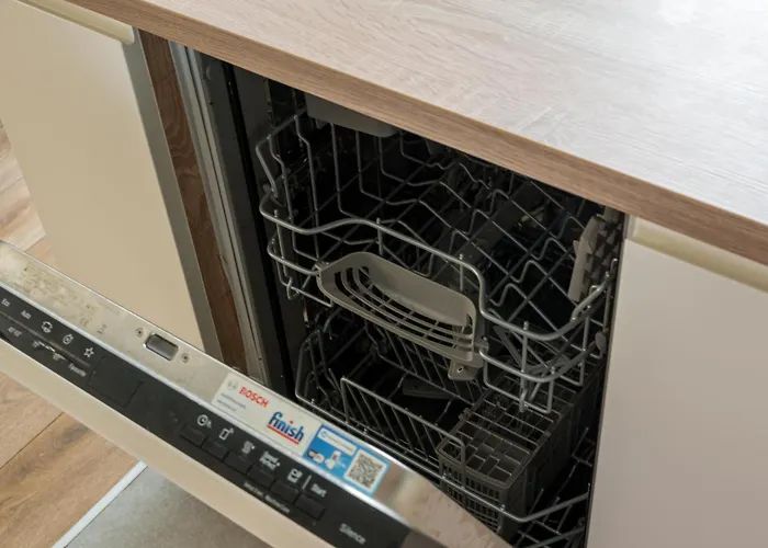 Saska Kepa Comfy By Bookinghost